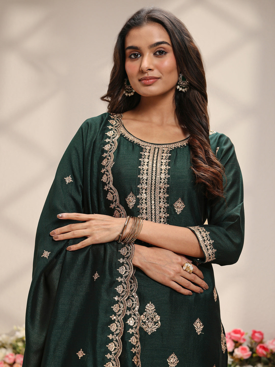Green Embroidered Silk Blend Straight Suit Set With Dupatta