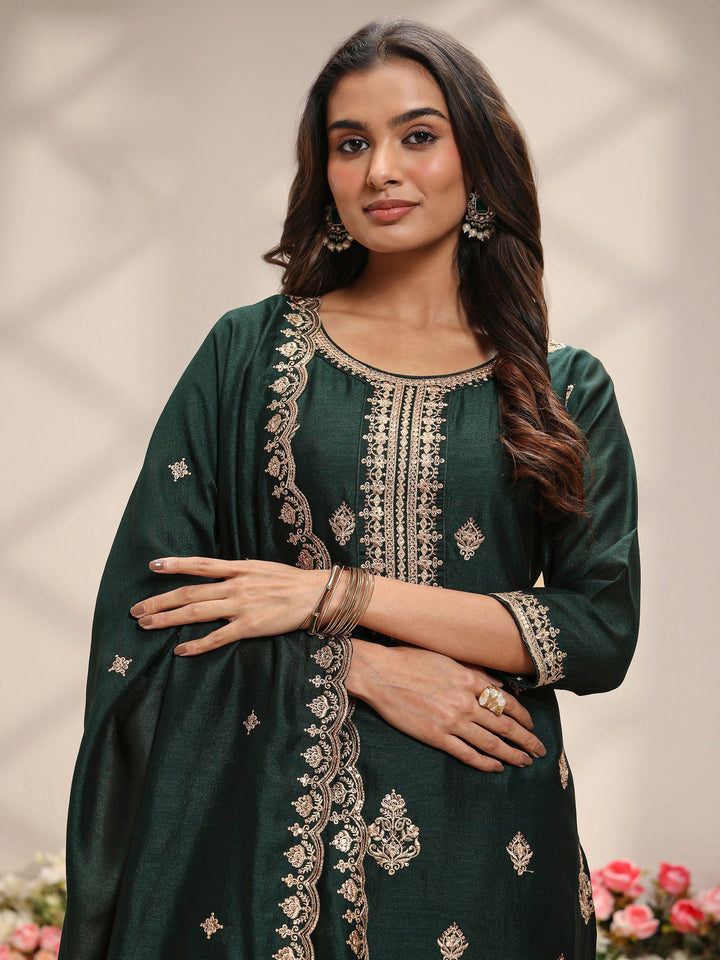 Green Embroidered Silk Blend Straight Suit Set With Dupatta