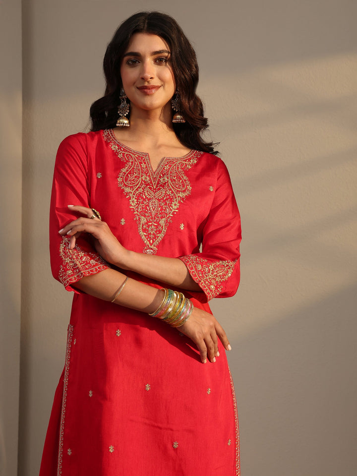 Red Embroidered Silk Blend Straight Suit Set With Dupatta