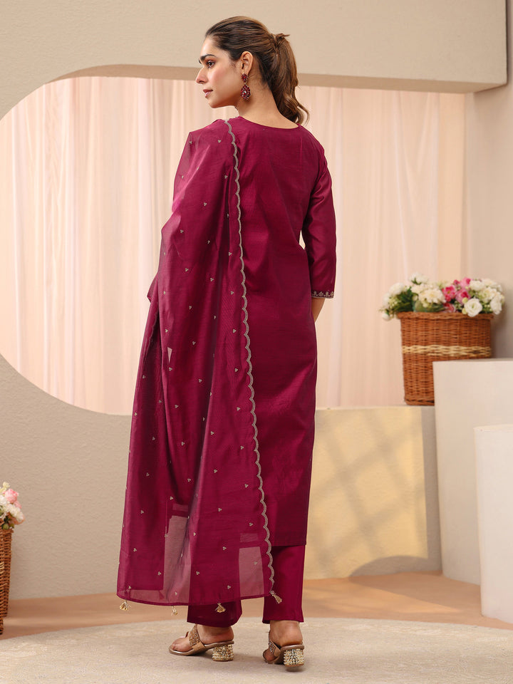 Red Floral Embroidered Chanderi Silk Straight Suit Set