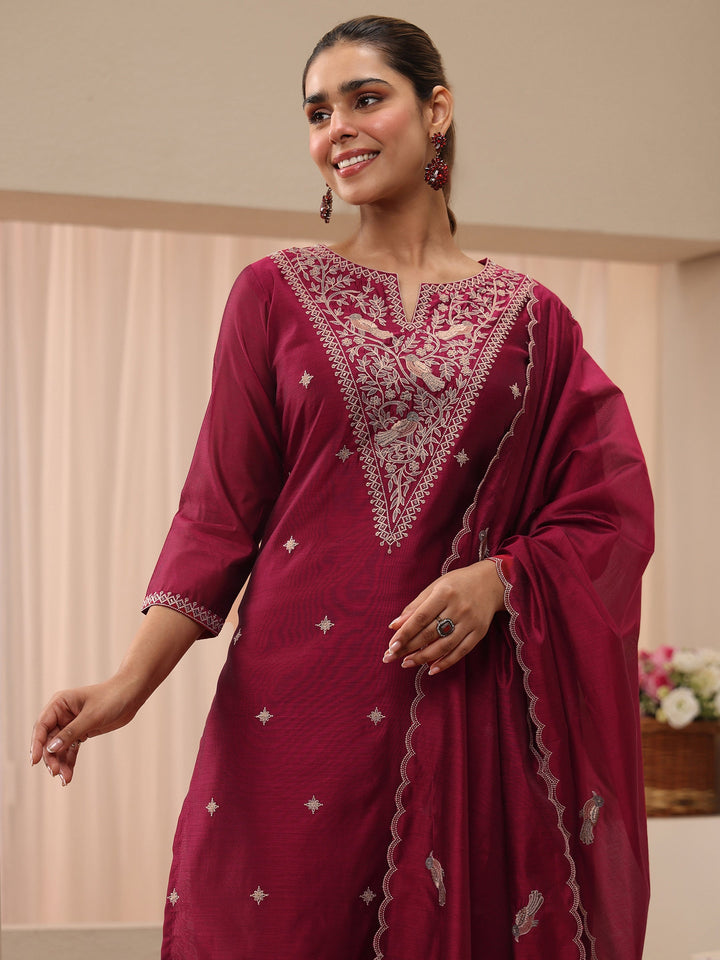 Red Floral Embroidered Chanderi Silk Straight Suit Set