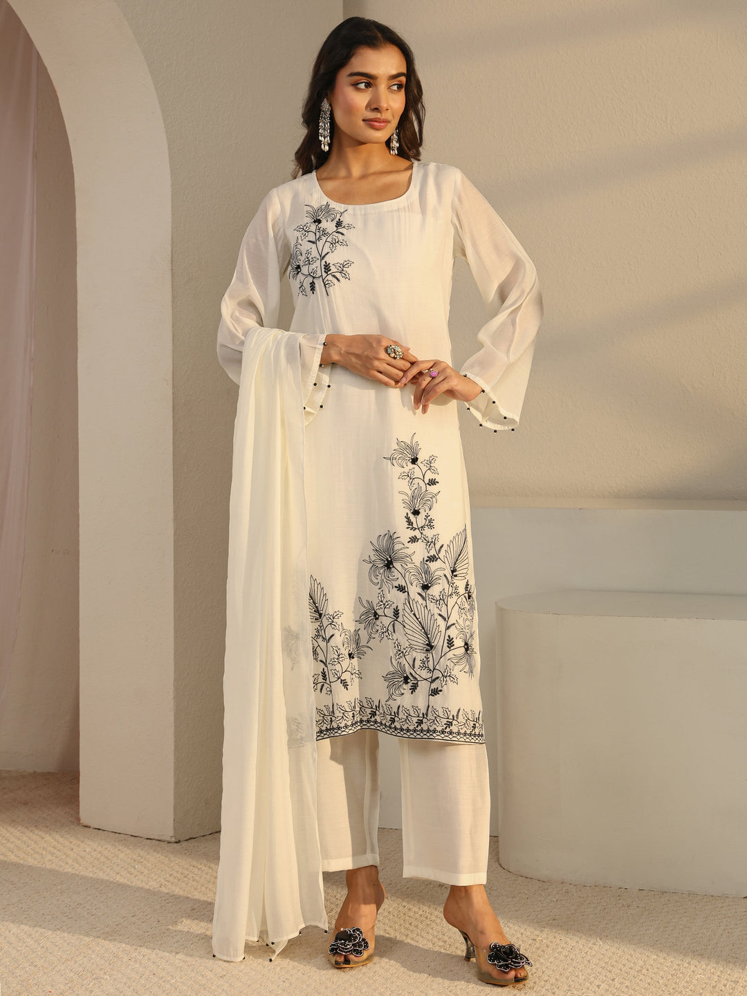 Off White Floral Embroidered Chanderi Silk Straight Suit Set
