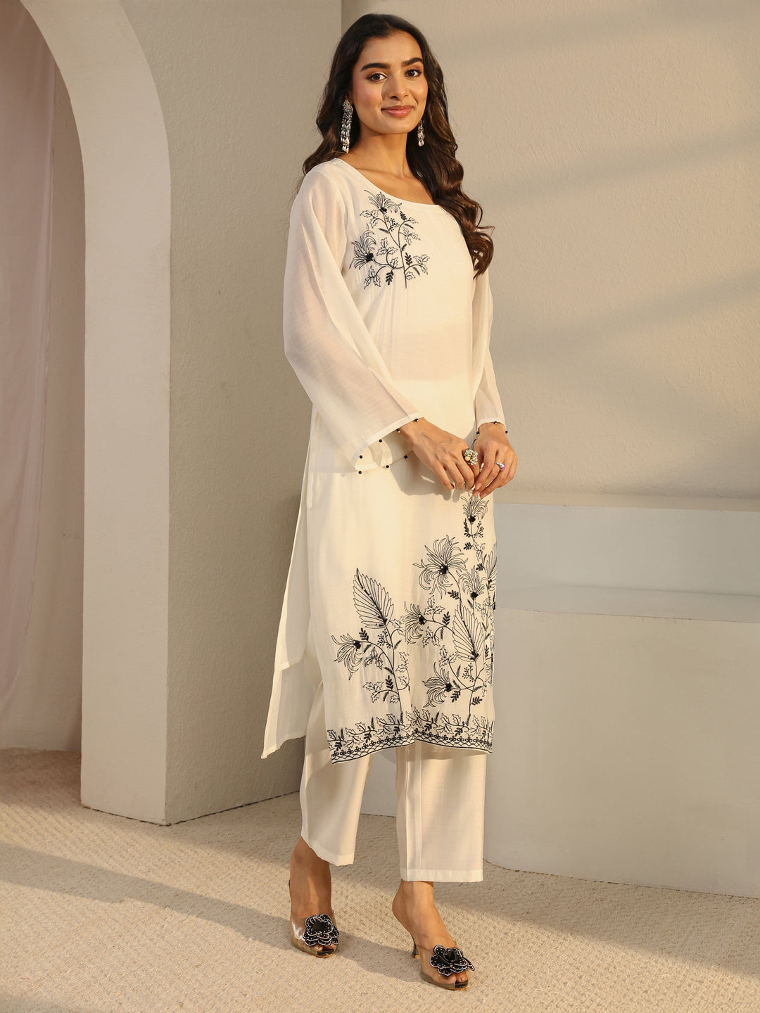 Off White Floral Embroidered Chanderi Silk Straight Suit Set