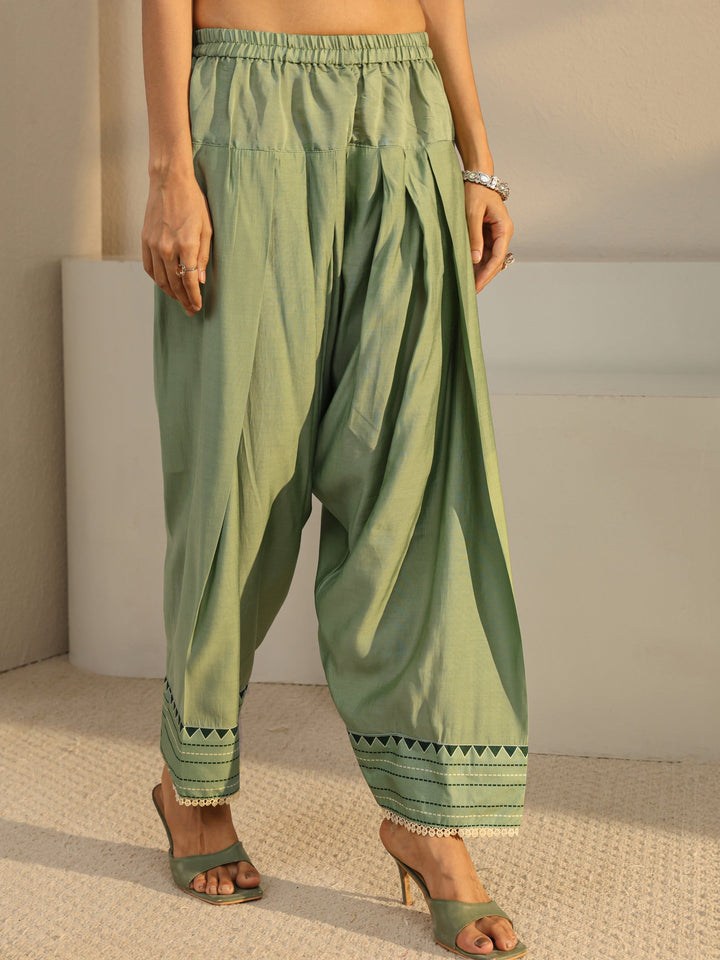 Green Floral Embroidered Chanderi Silk Straight Suit Set