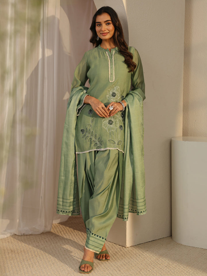 Green Floral Embroidered Chanderi Silk Straight Suit Set