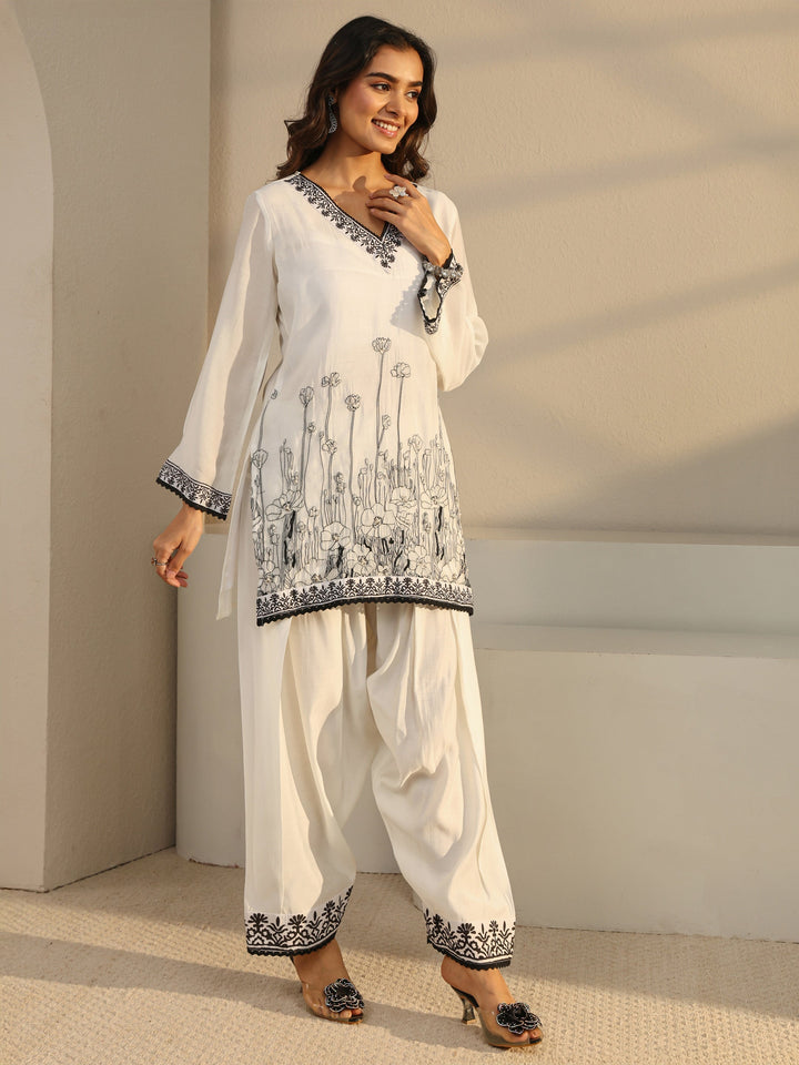 White Floral Embroidered Chanderi Silk Straight Suit Set
