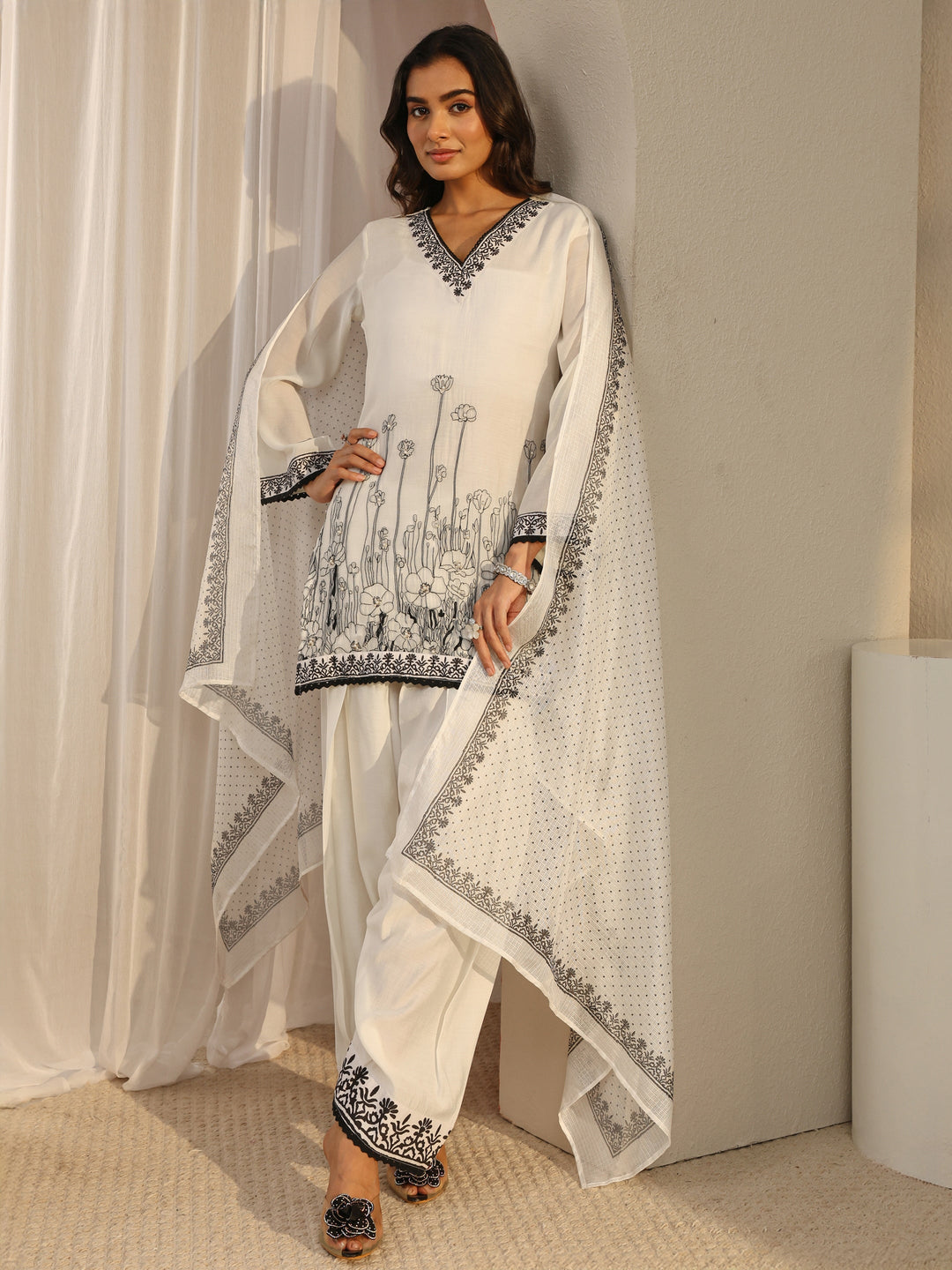 White Floral Embroidered Chanderi Silk Straight Suit Set