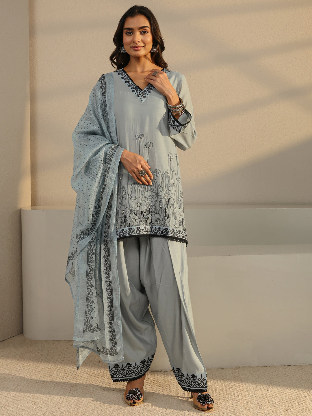 Grey Floral Embroidered Chanderi Silk Straight Suit Set