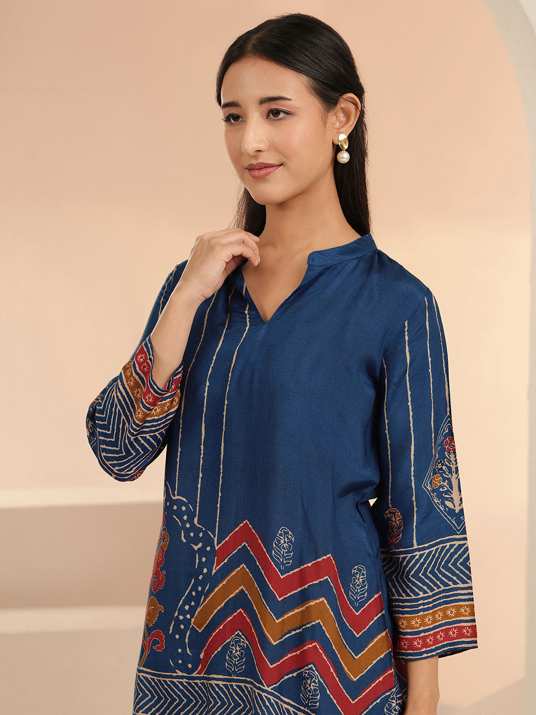 Libas Blue Ethnic Motif Printed Straight Kurti