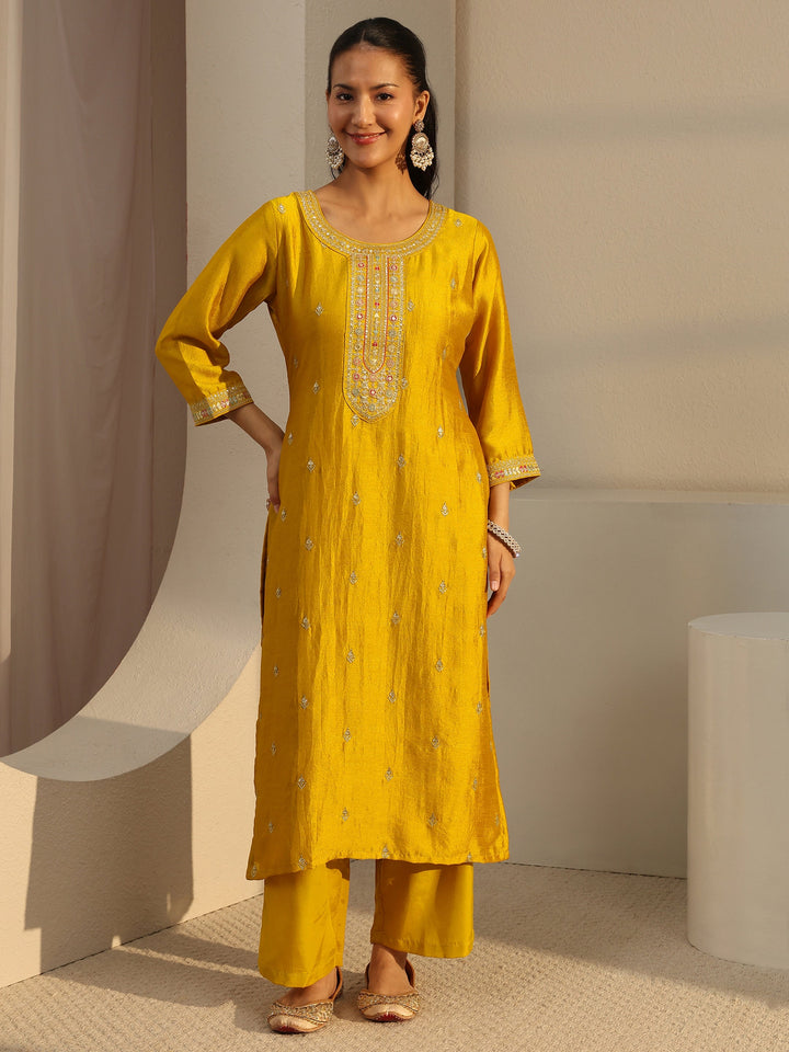 Mustard Ethnic Embroidered Silk Blend Straight Kurta