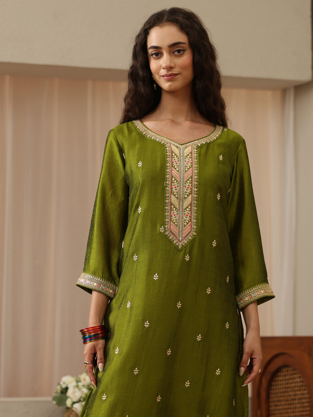 Fern Green Embroidered Silk Blend Straight Kurta
