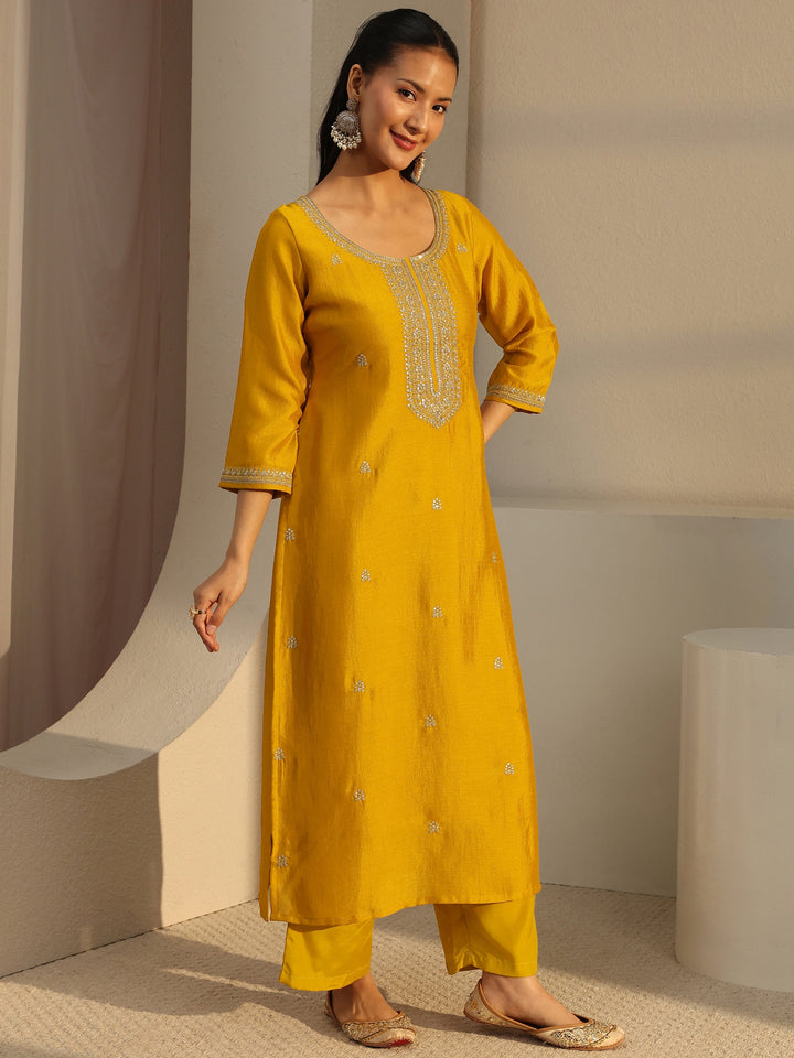 Mustard Ethnic Embroidered Silk Blend Straight Kurta