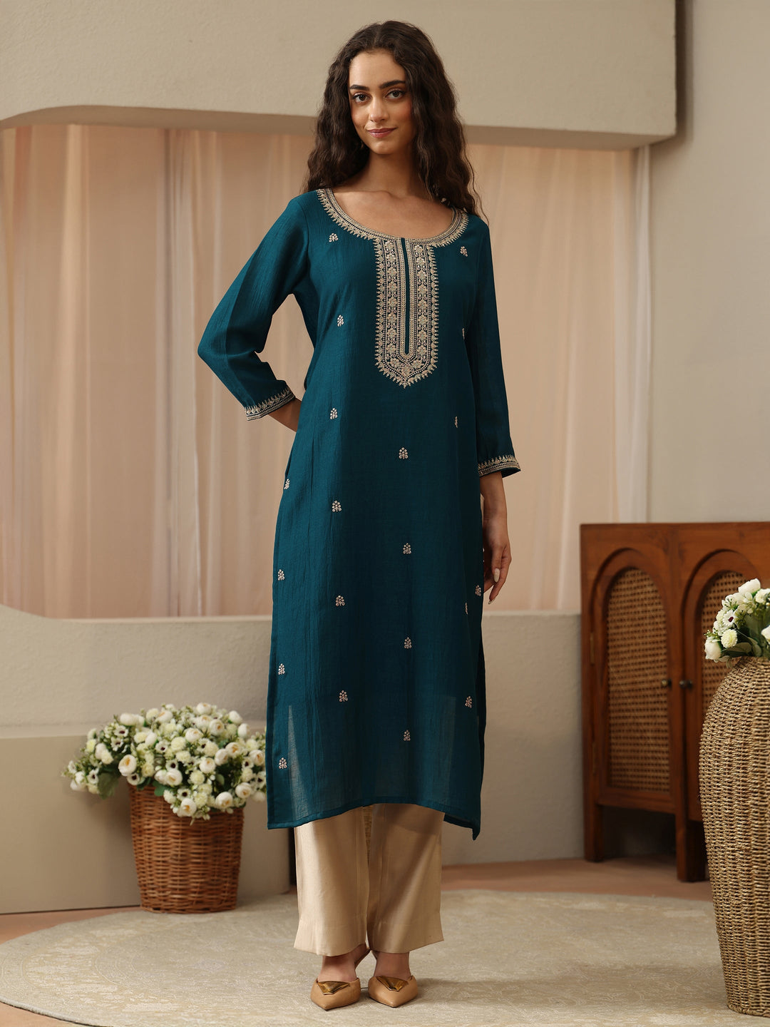 Teal Green Embroidered Silk Blend Straight Kurta
