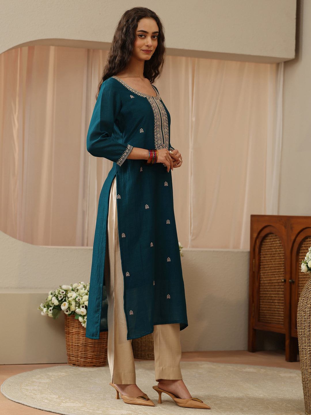 Teal Green Embroidered Silk Blend Straight Kurta