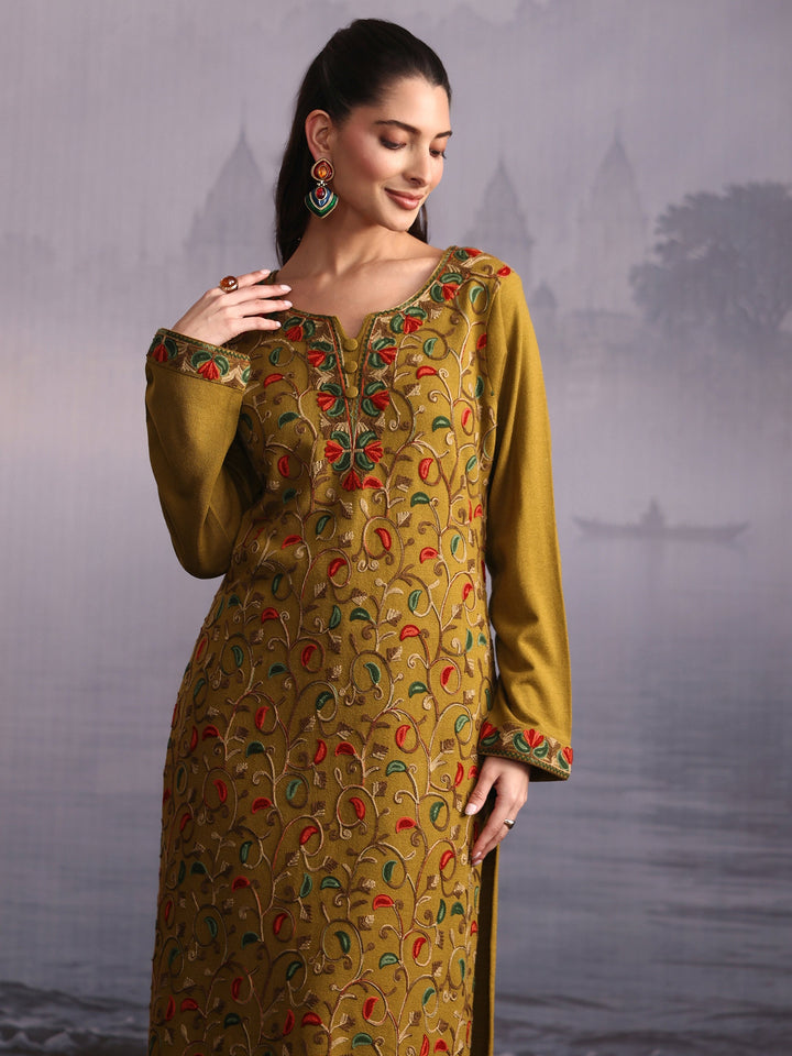 Libas Henna Green Floral Embroidered Woolen Straight Kurta