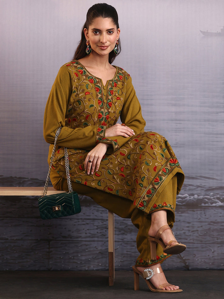 Libas Henna Green Floral Embroidered Woolen Straight Kurta