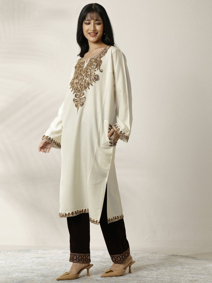 White Embroidered Wool Straight Kurta