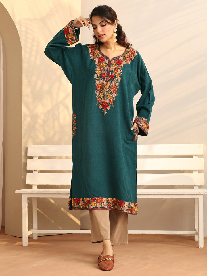 Green Embroidered Wool Straight Kurta