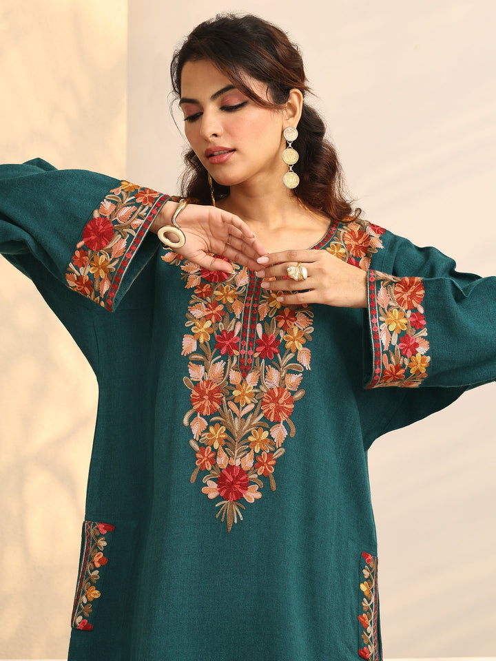 Green Embroidered Wool Straight Kurta