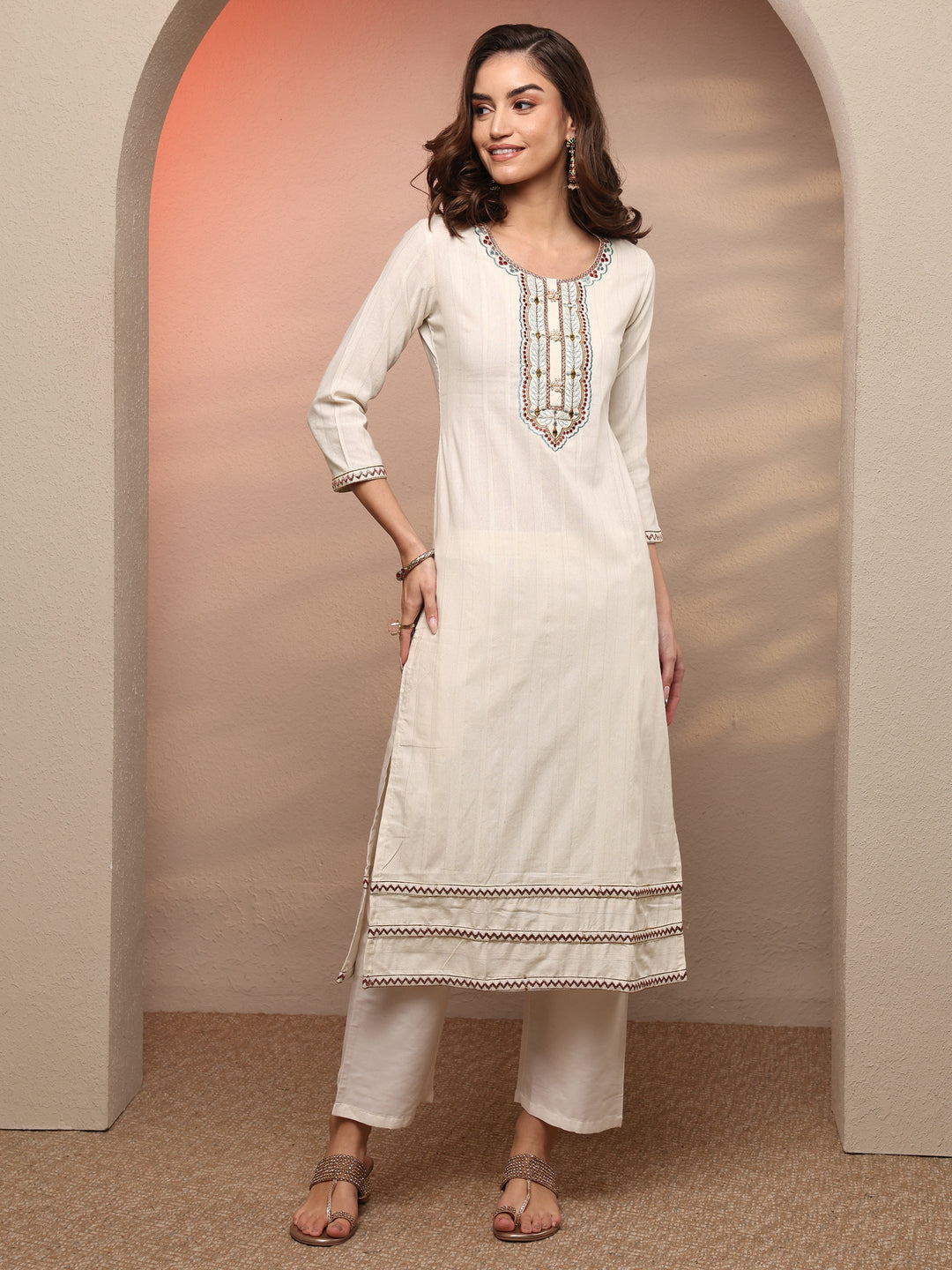 Cream Embellished Silk Blend Straight Kurta
