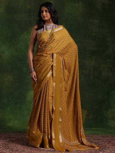 Mustard Printed Silk Blend Saree With Unstitched Blouse Piece
