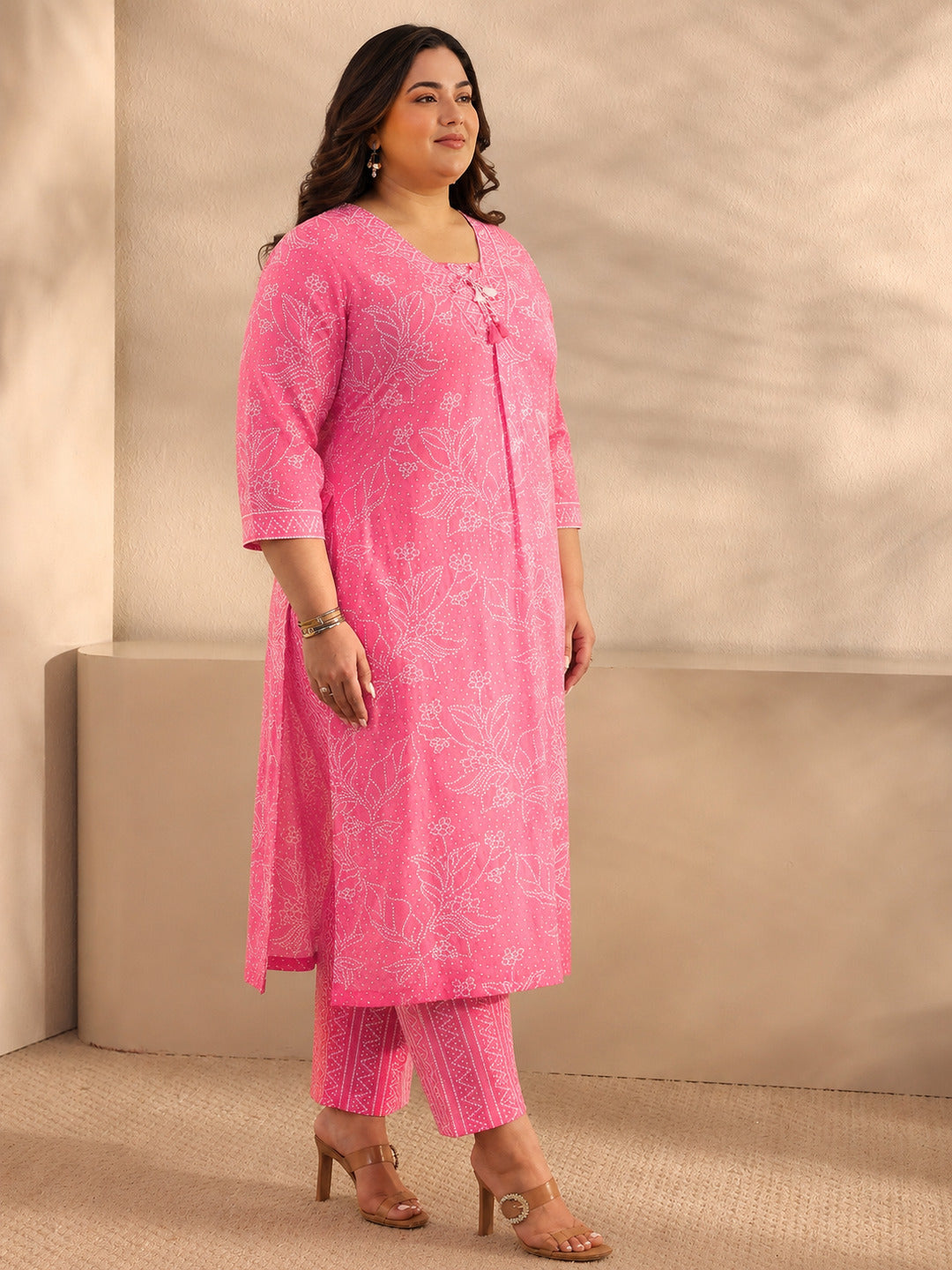 Plus Size Pink Bandhani Printed Cotton Straight Suit Set With Dupatta