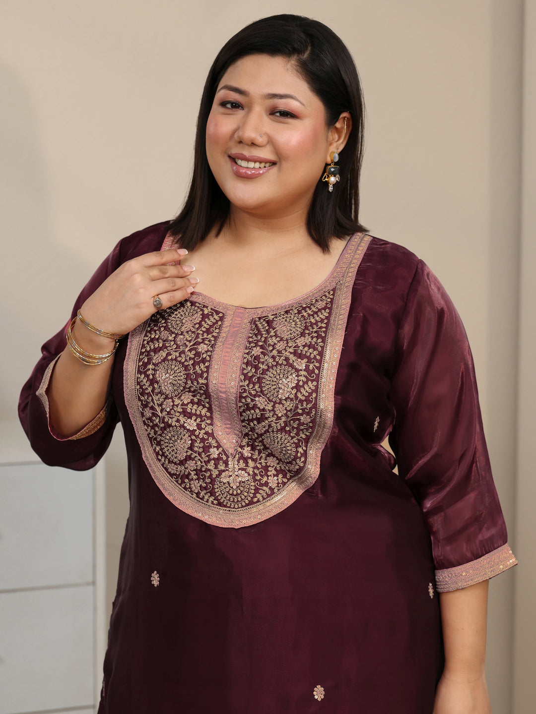 Plus Size Maroon Yoke Design Tissue Straight Suit Set