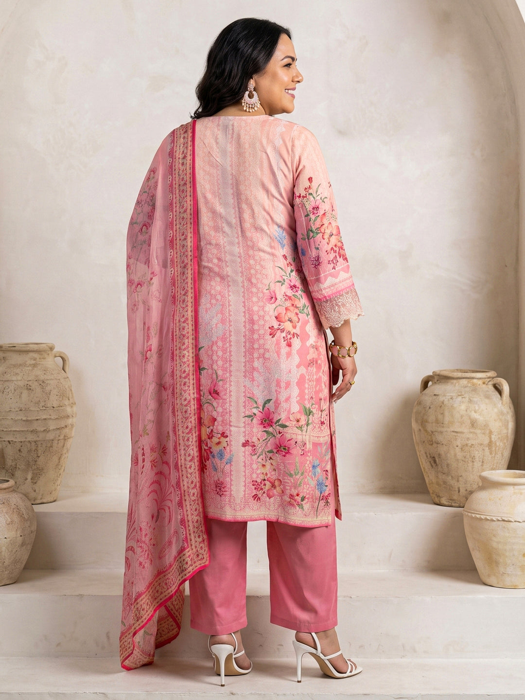 Plus Size Pink Floral Printed Crepe Suit Set