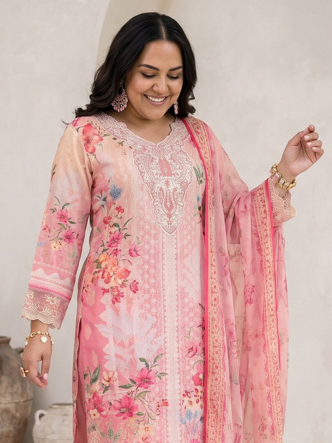 Plus Size Pink Floral Printed Crepe Suit Set