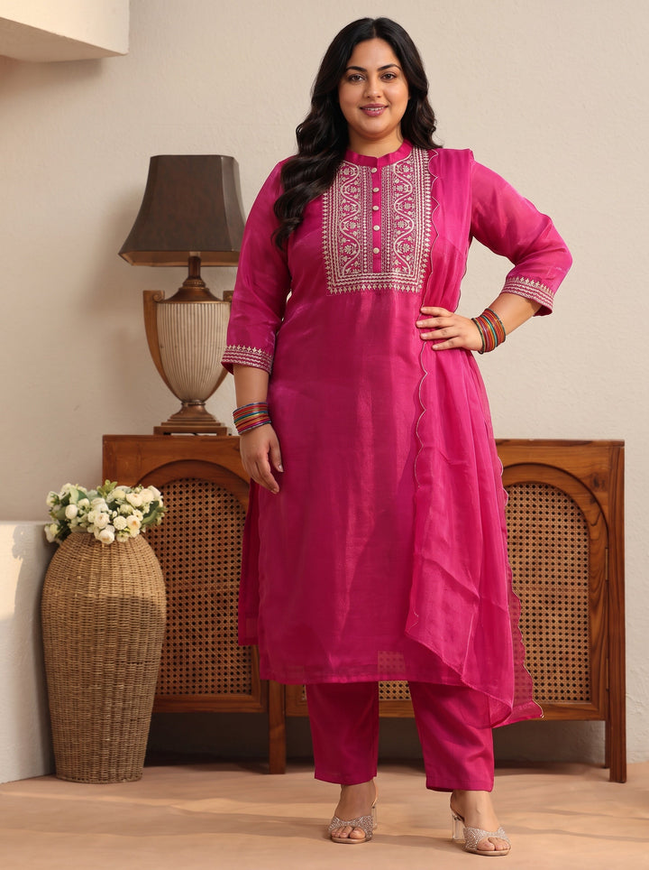 Plus Size Pink Yoke Design Tissue Straight Suit Set