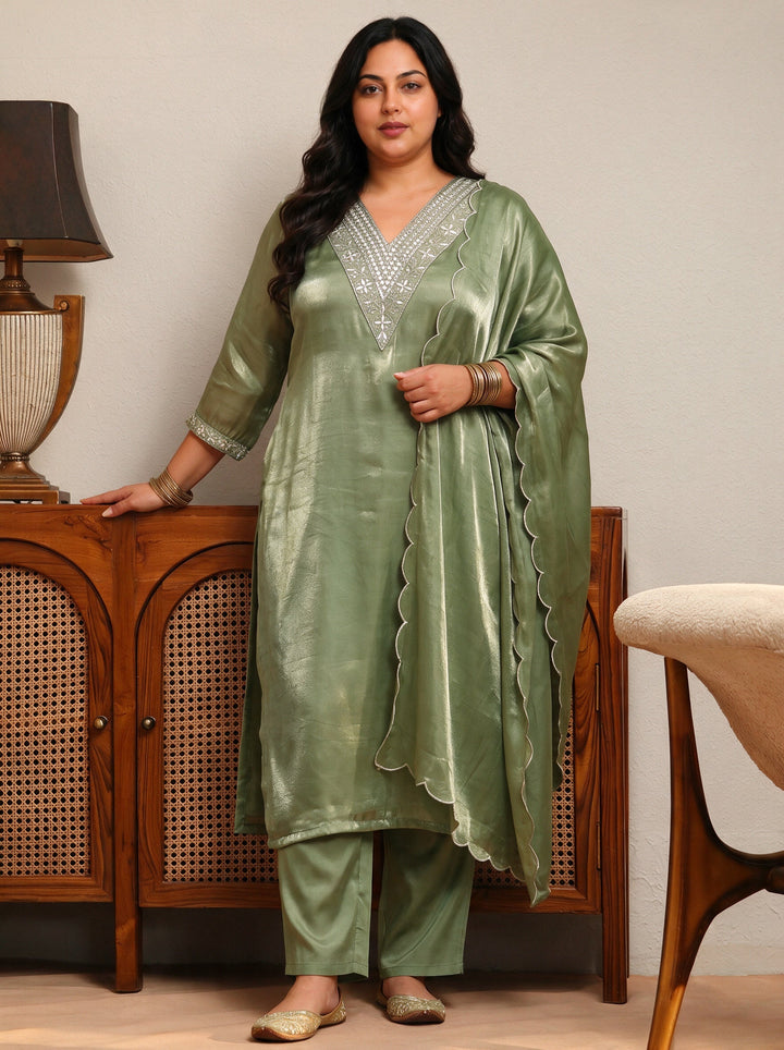Plus Size Green Yoke Design Tissue Straight Suit Set