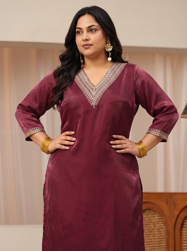Plus Size Maroon Yoke Design Tissue Straight Suit Set