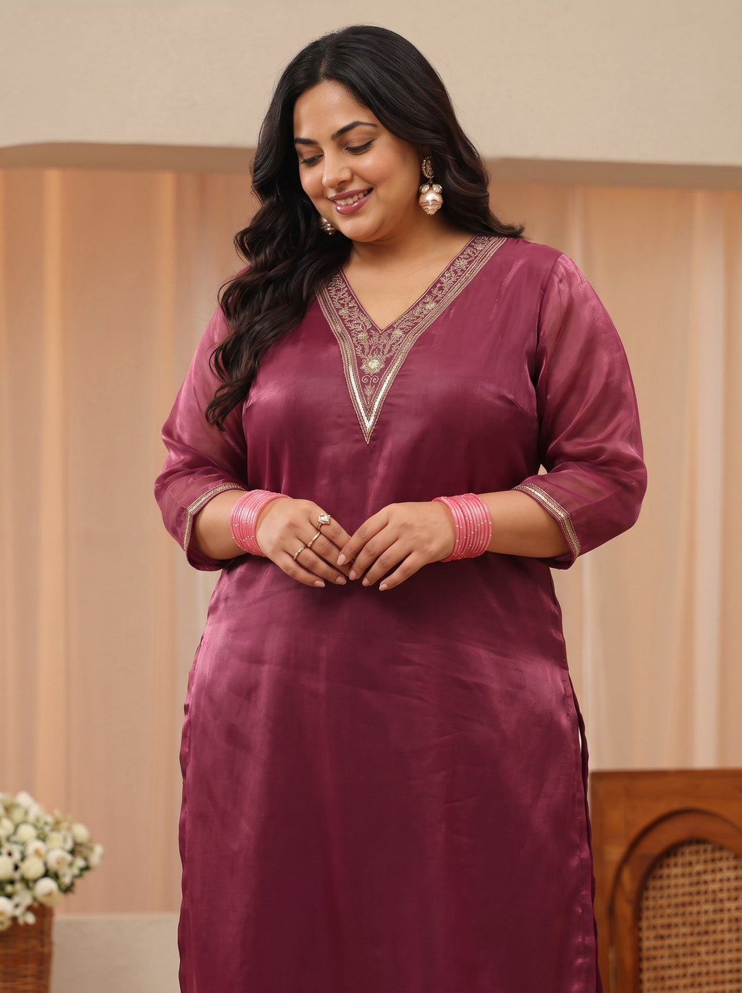 Plus Size Red Yoke Design Tissue Straight Suit Set