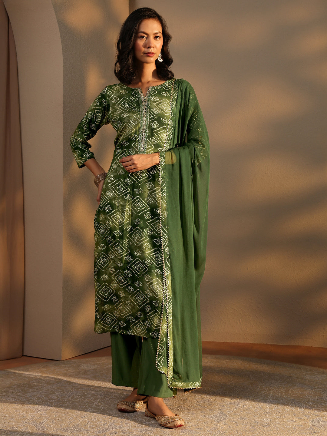 Green Bandhani Printed Rayon Straight Suit Set With Dupatta