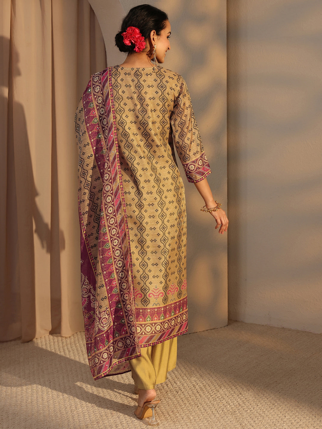 Beige Bandhani Printed Silk Blend Straight Suit Set With Dupatta