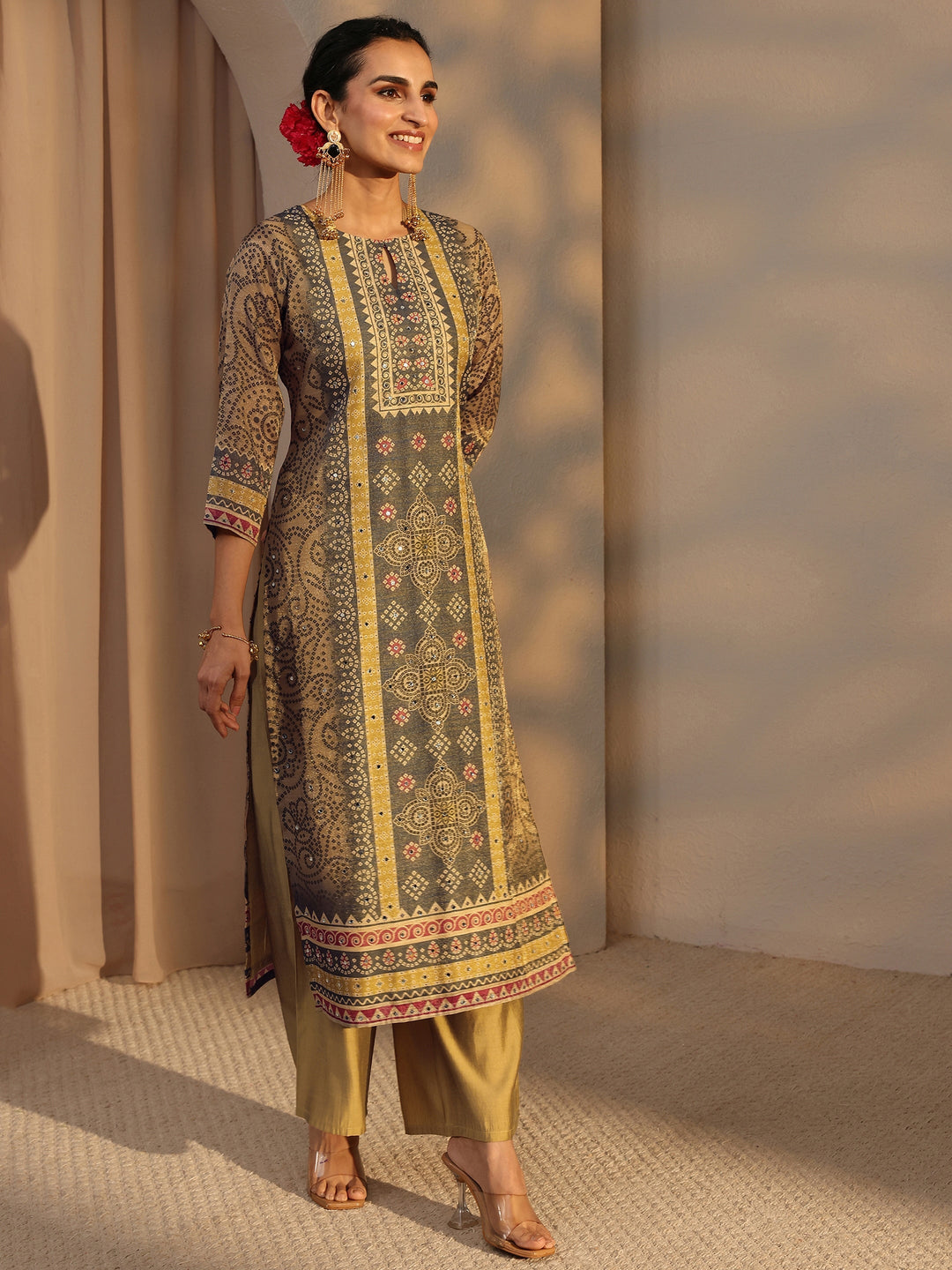 Beige Bandhani Printed Silk Blend Straight Suit Set With Dupatta