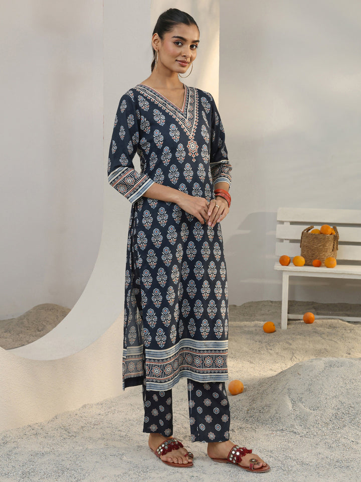 Blue Floral Printed Cotton Blend Straight Kurta Set