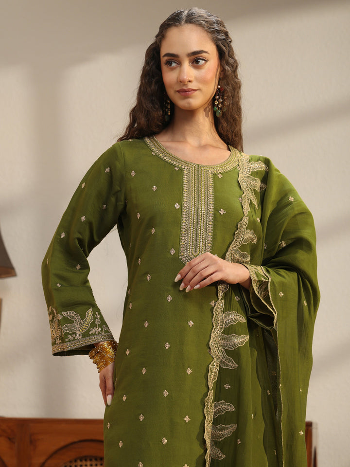 Green Chanderi Silk Straight Suit Set With Embroidered Hem