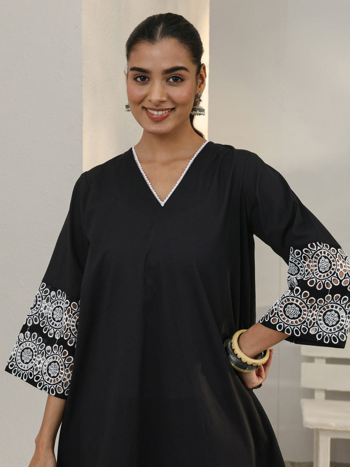 Black Floral Embroidered Cotton Blend Straight Suit Set With Dupatta