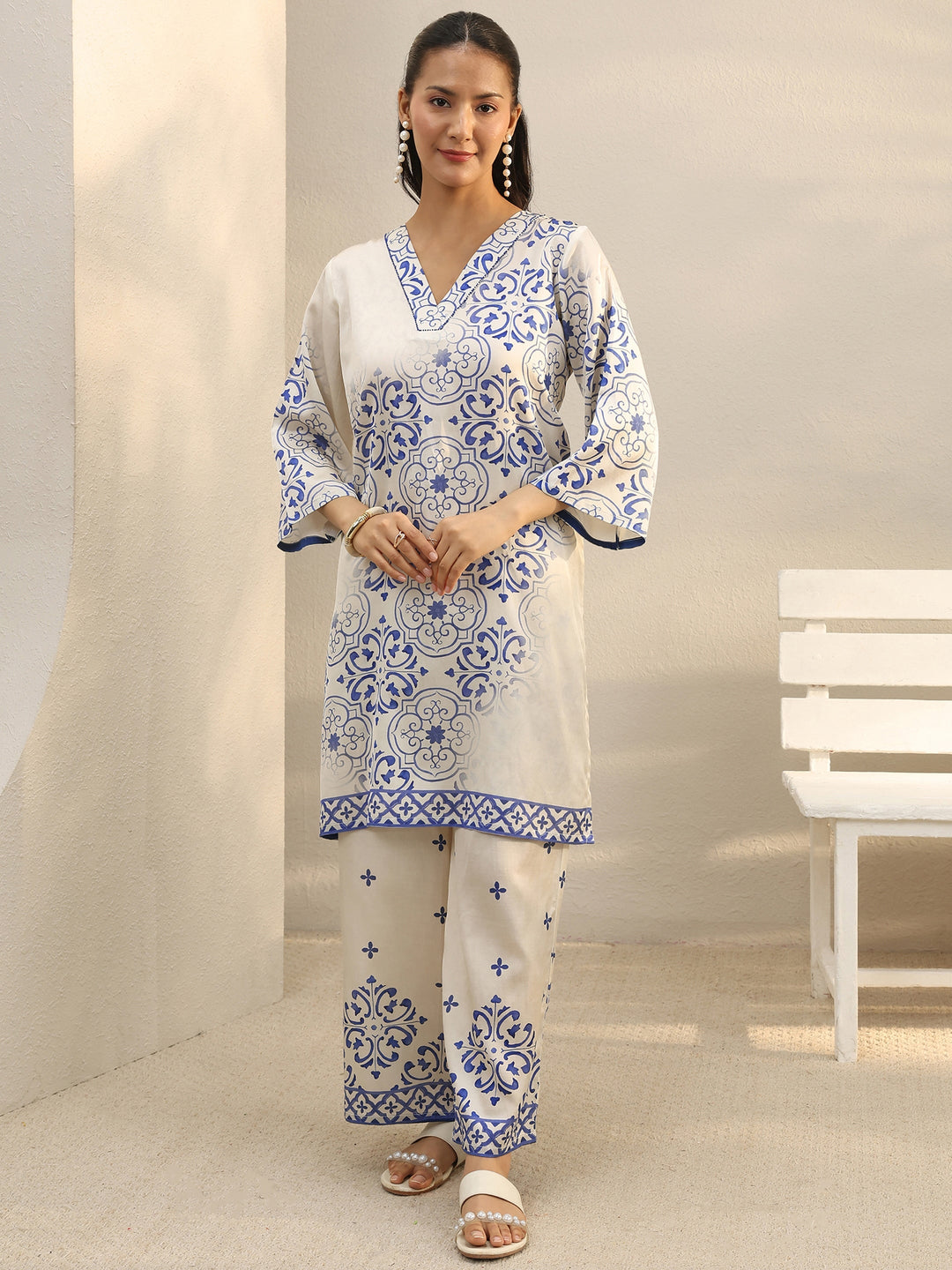 Off White Ethnic Printed Viscose Straight Kurta Set