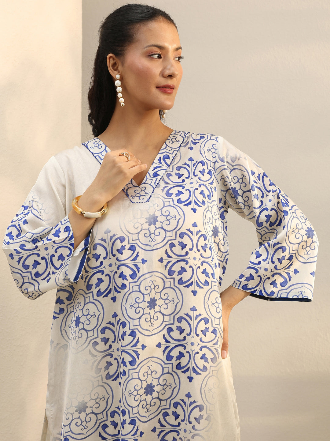Off White Ethnic Printed Viscose Straight Kurta Set