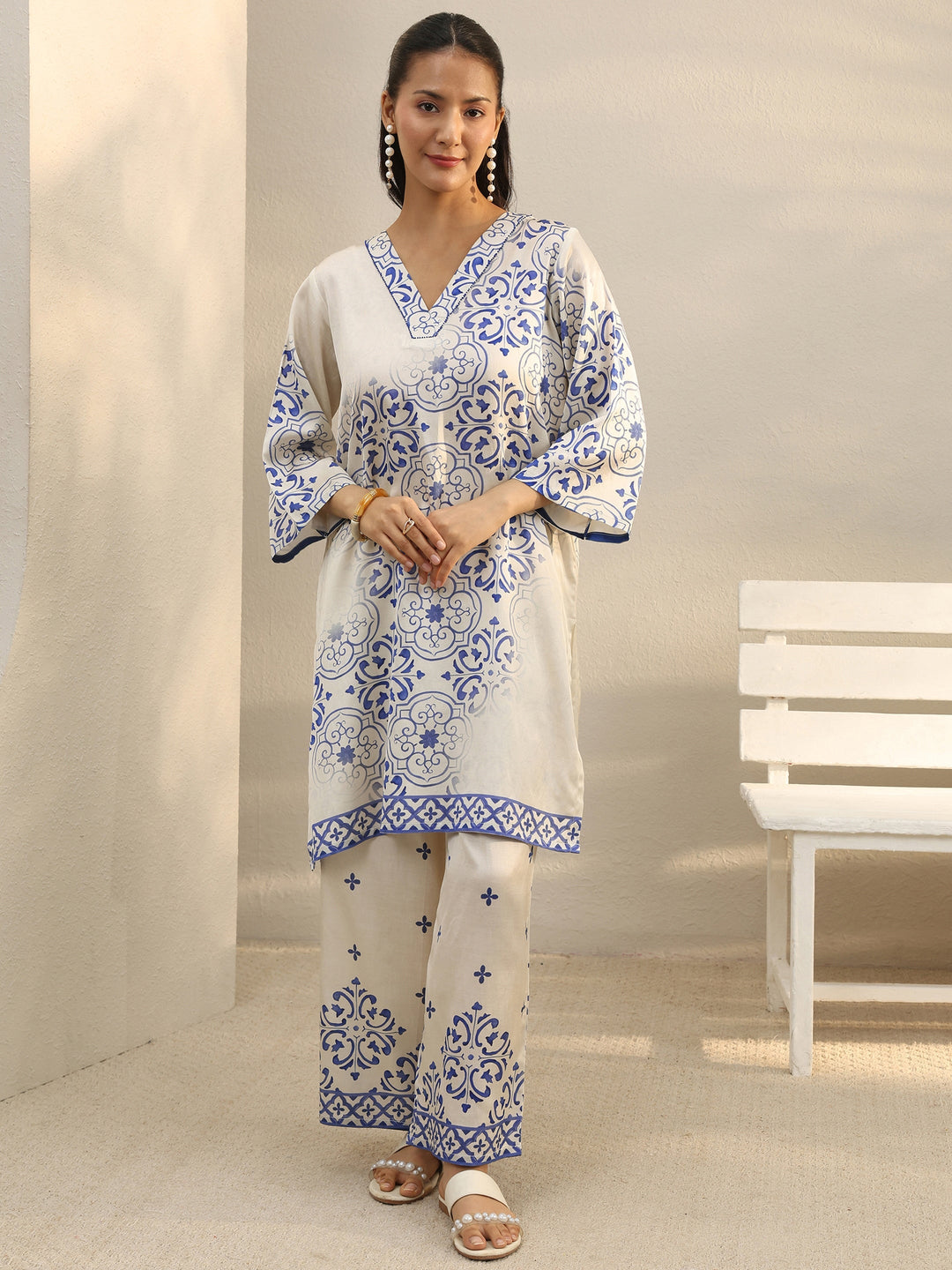 Off White Ethnic Printed Viscose Straight Kurta Set