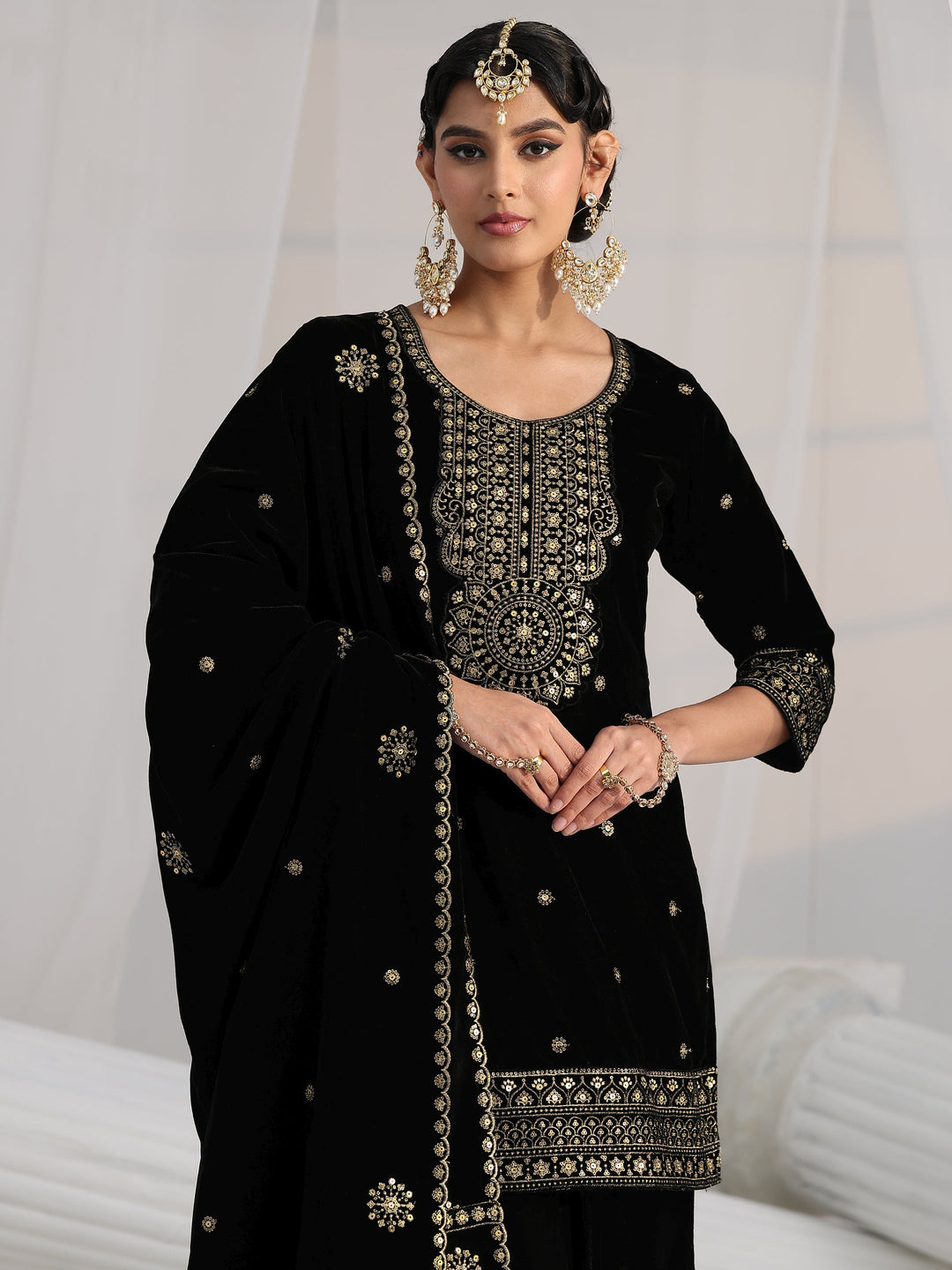 Libas Black Embellished Velvet Straight Suit Set