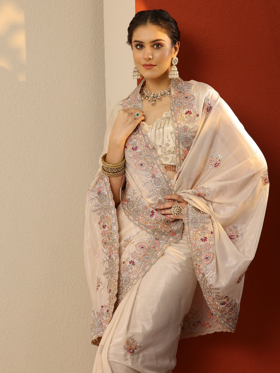 Cream Embroidered Crepe Saree With Unstitched Blouse Piece