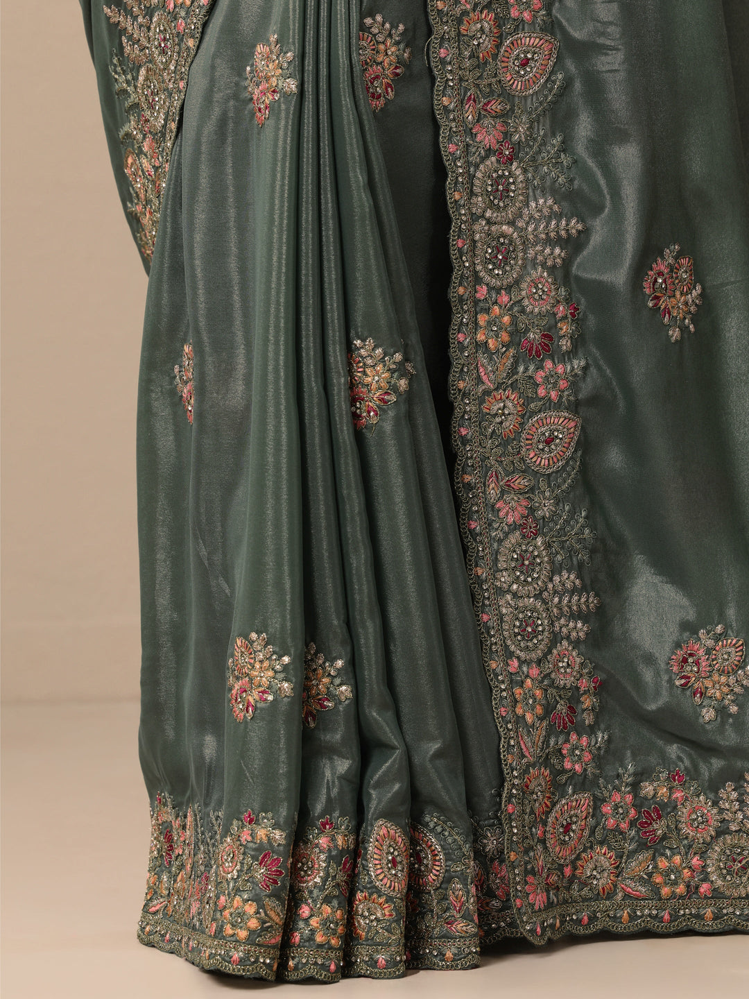 Green Embroidered Crepe Saree With Unstitched Blouse Piece