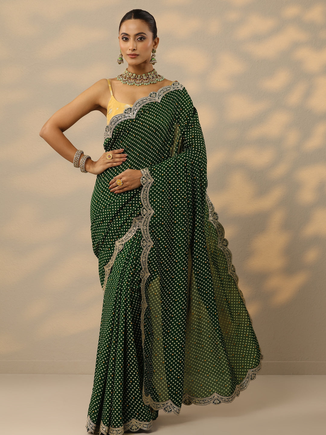 Green Bandhani  Printed Silk Blend Saree With Unstitched Blouse Piece