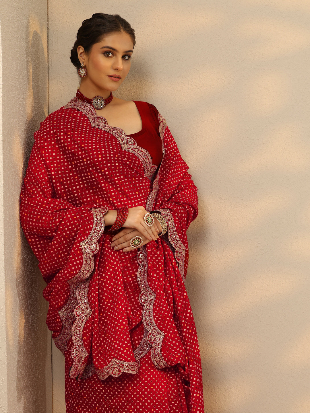 Red Bandhani  Printed Silk Blend Saree With Unstitched Blouse Piece