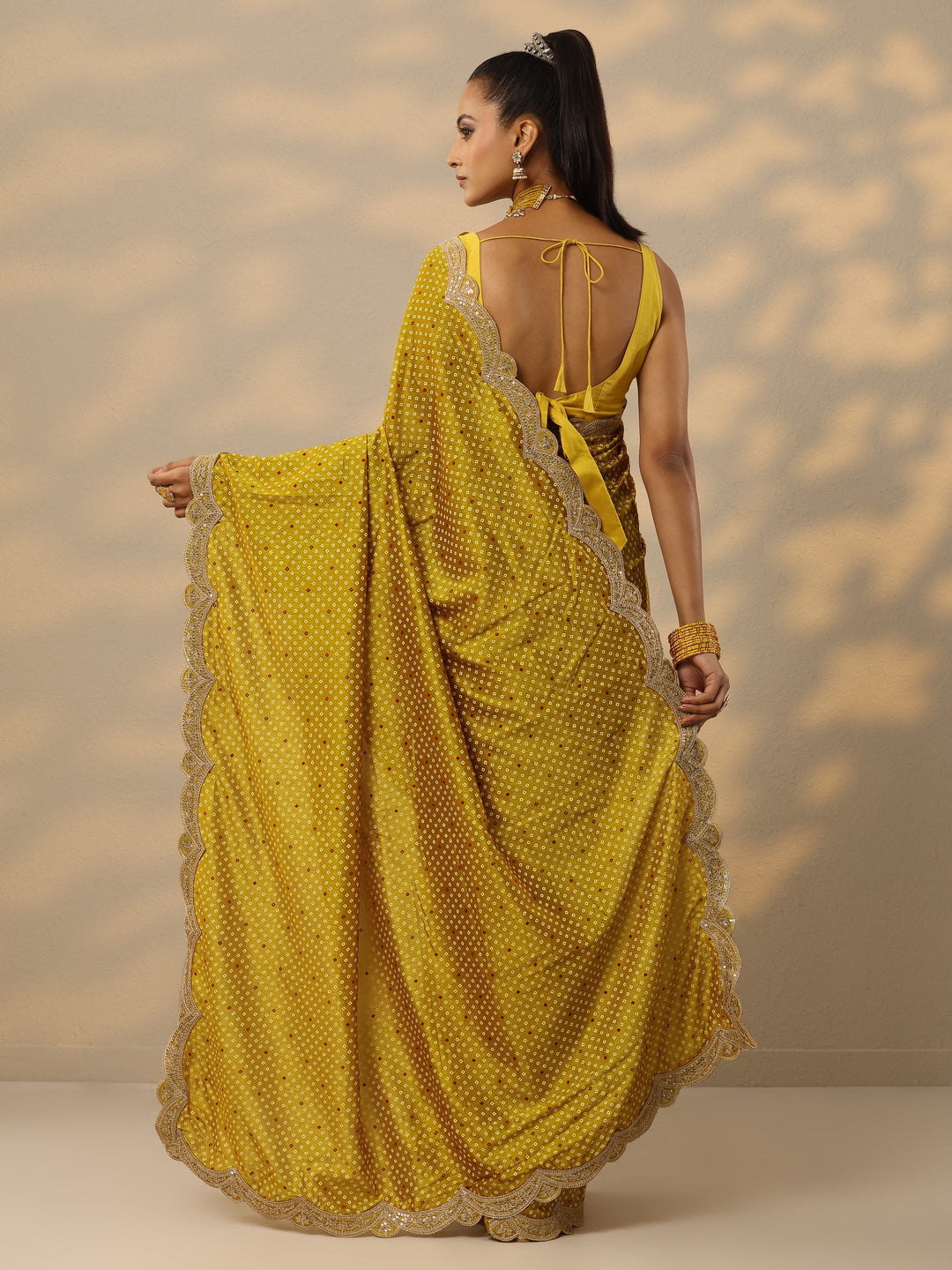 Mustard Bandhani  Printed Silk Blend Saree With Unstitched Blouse Piece