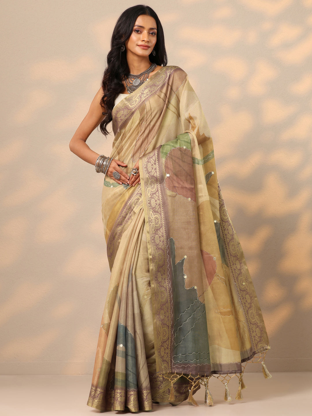Tan Printed Silk blend Saree With Unstitched Blouse Piece