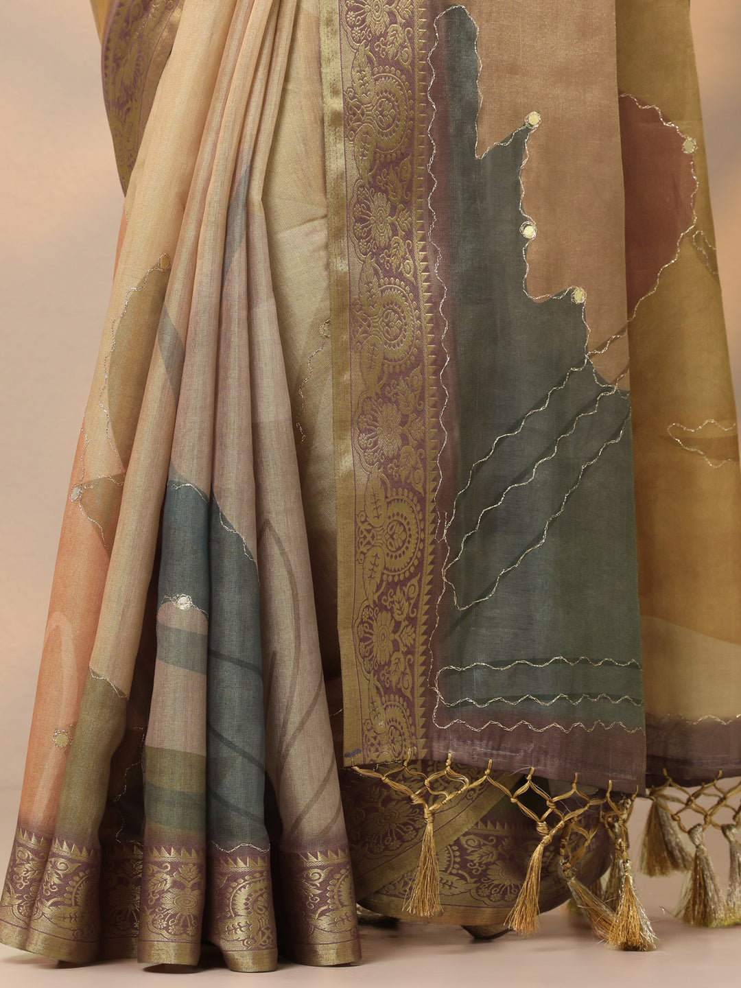 Tan Printed Silk blend Saree With Unstitched Blouse Piece